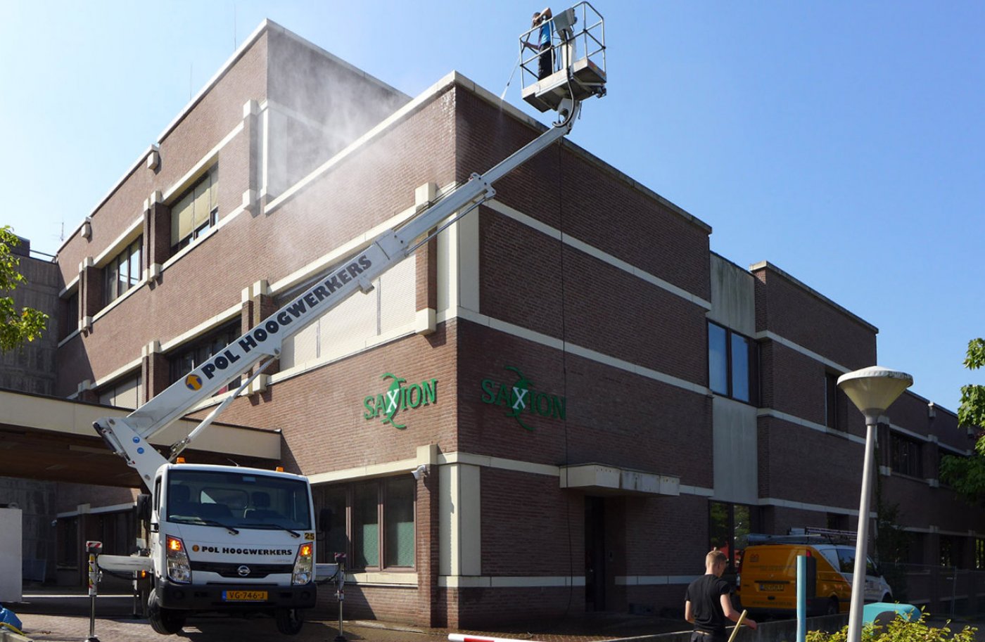 Saxion Ariensplein gevels met logo