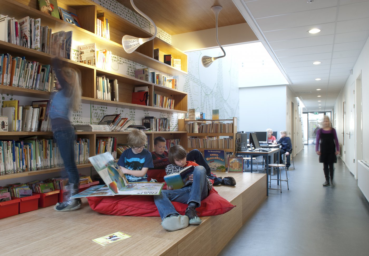 gang met bibliotheek